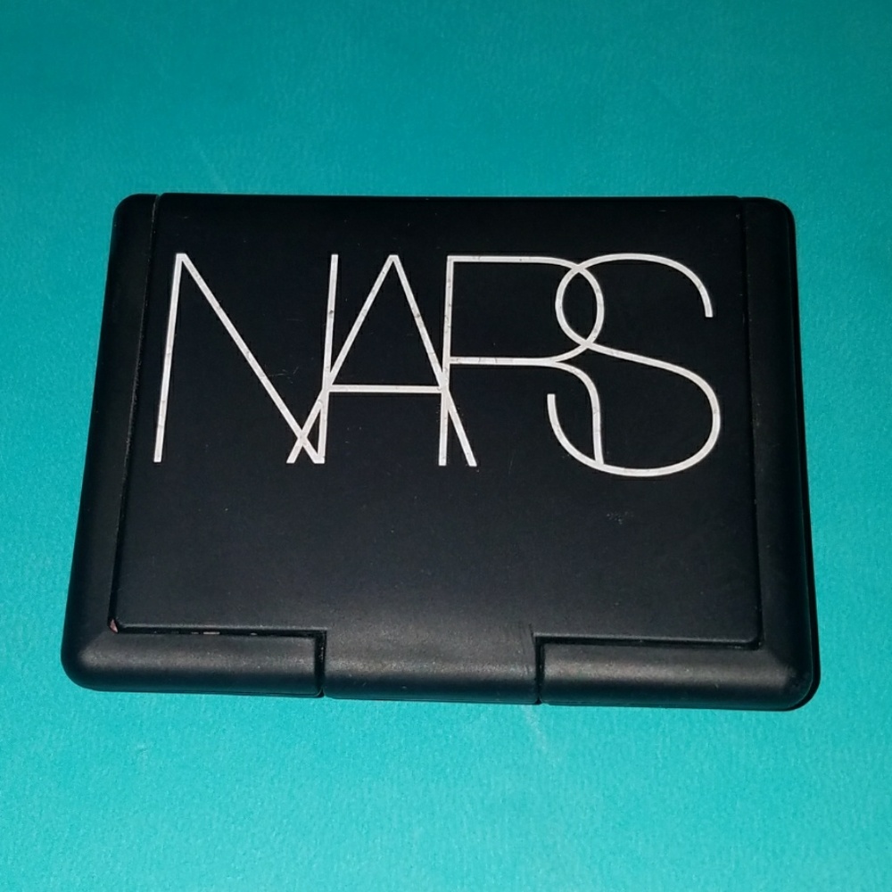 NARS blush in Orgasm